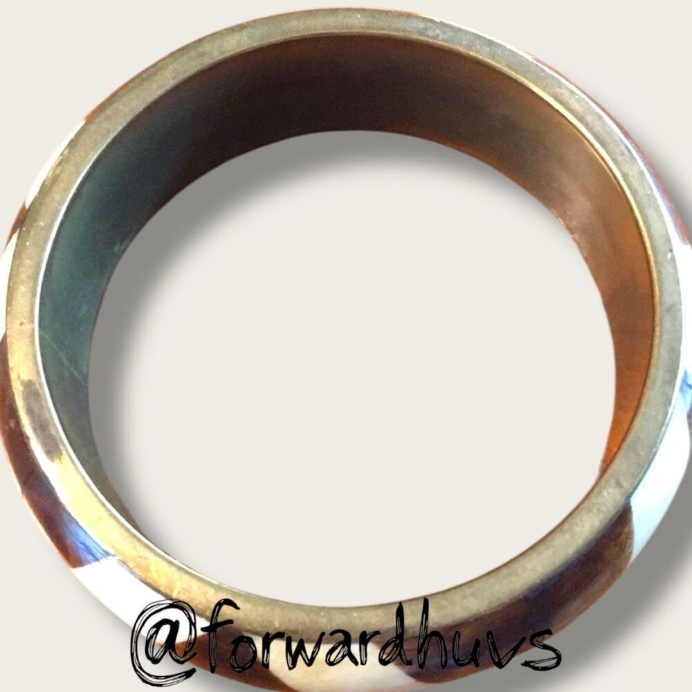 Vintage Brass Bangle – Bone or Horn Inlay, Zigzag Pattern - Picture 7 of 8
